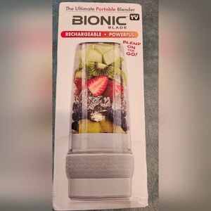 Brand New Bionic Blade, the Ultimate Portable Blender with 17 Recipes Included!
